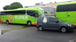 Intervention sur les bus IRIZAR de la compagnie AZUR LINE à Salon de Provence